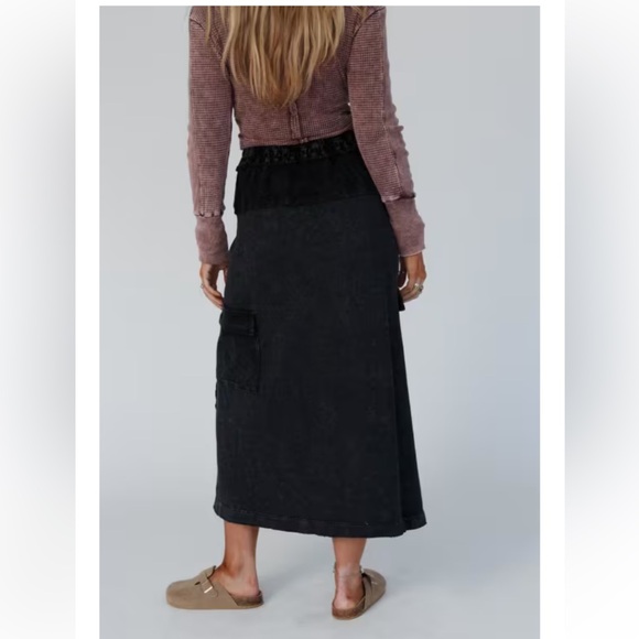 THE SŌLEIL SKIRT NWT Boutique - Picture 3 of 8